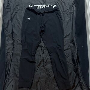 Men’s Under Armor black joggers